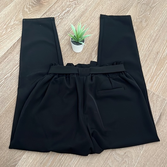 Self-Tie Paperbag Pant - Picture 3 of 4